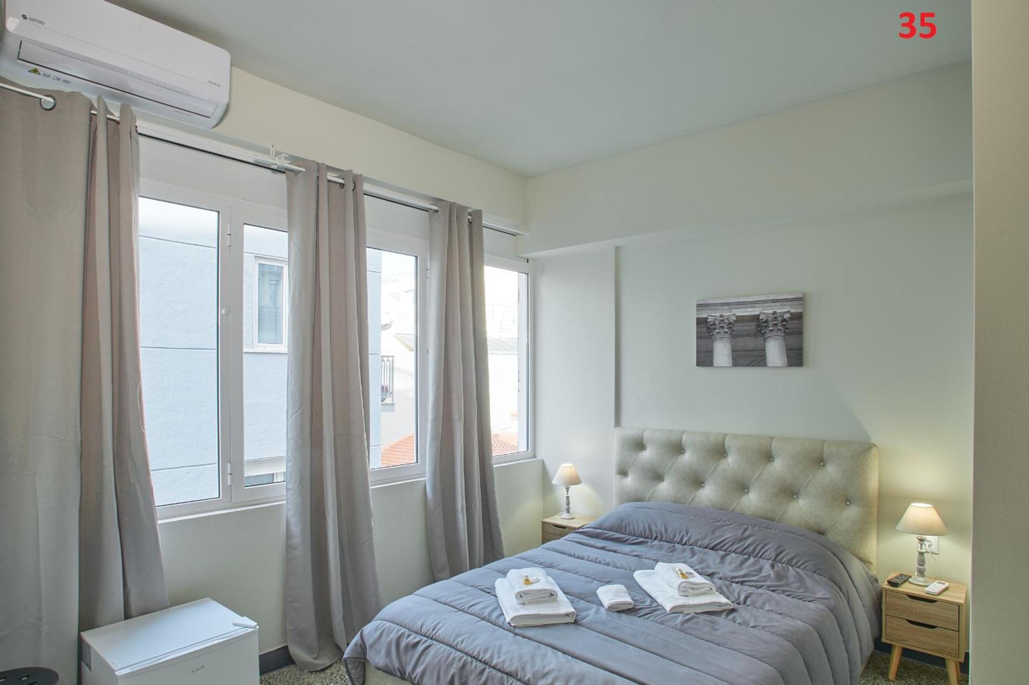 Athens Commercial Экстерьер фото